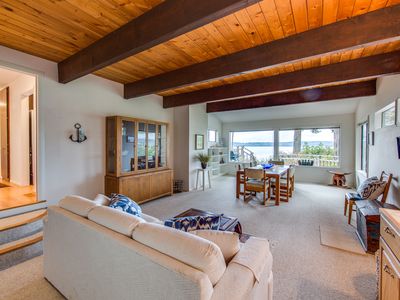 13901 Silven Ave NE, Bainbridge Island, WA, 98110