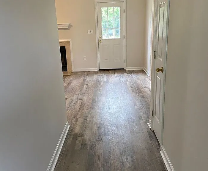 183 Independence Dr — Photo 2