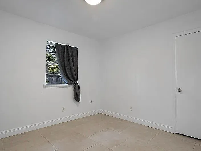 431 Whispering Pine Dr — Photo 12