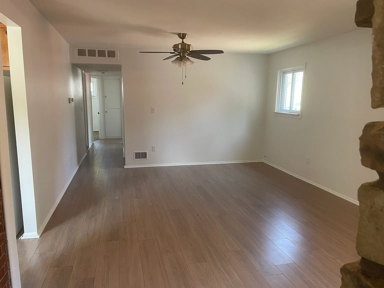 3 bed, 1163 sqft, $1,800 — Photo 3