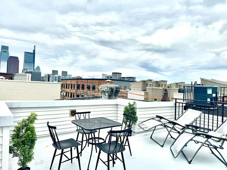 725 N 17th St — Photo 30