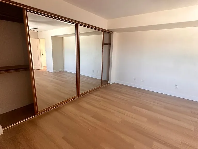 6328 Cleo Street — Photo 32