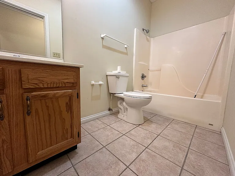 3071 Burlew Blvd — Photo 5