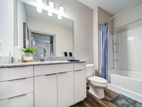 2nd image of 427 Hillsborough St #5000