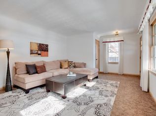 1073 Eleanor Ave, Saint Paul, MN 55116