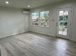 6634 Gaviota Ave, Van Nuys, CA 91406