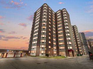 7337 S South Shore Dr APT 326, Chicago, IL 60649