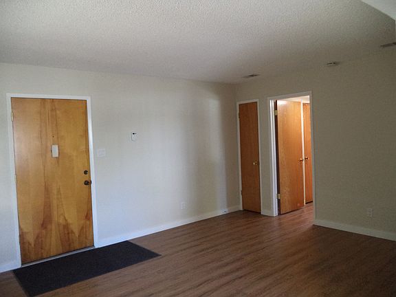 3rd image of 228 Webster St #E