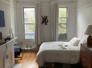 172 Kent St APT 2R, Brooklyn, NY 11222