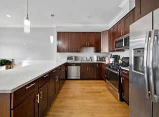 3338 W Irving Park Rd #3, Chicago, IL 60618