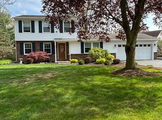 3807 Oldbury St, Lambertville, MI 48144