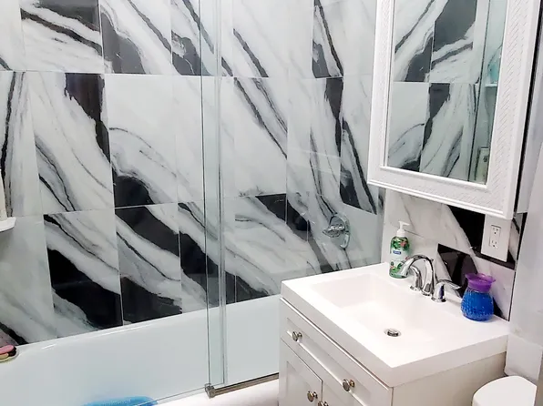 8735 Bay Parkway image 14 of 19