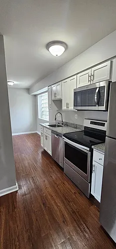 204 Cherry St Photo 1