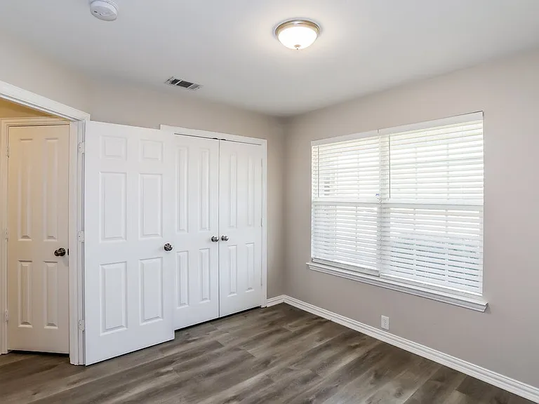 1813 Sparrow Ln — Photo 14