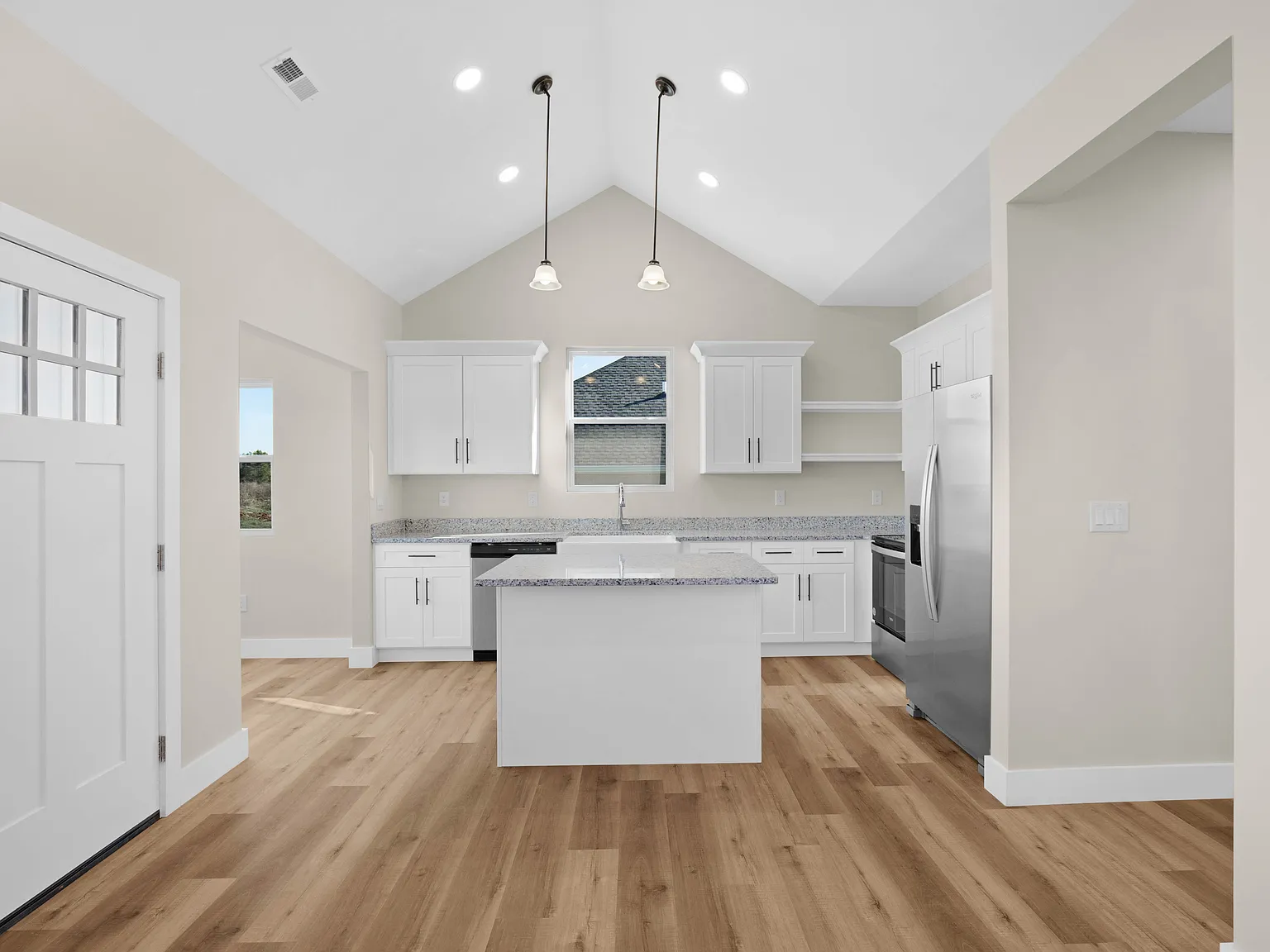 2 bed, 1100 sqft, $1,800 — Photo 4