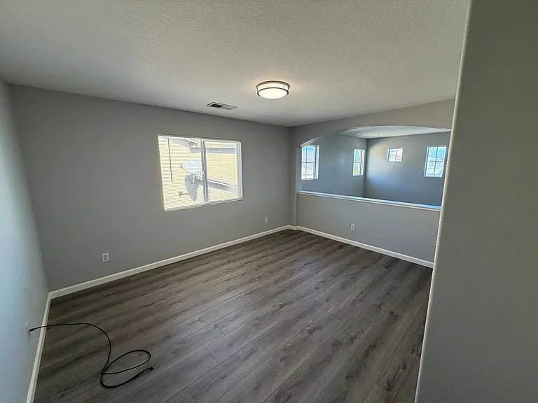 5418 Halas Ct — Photo 14