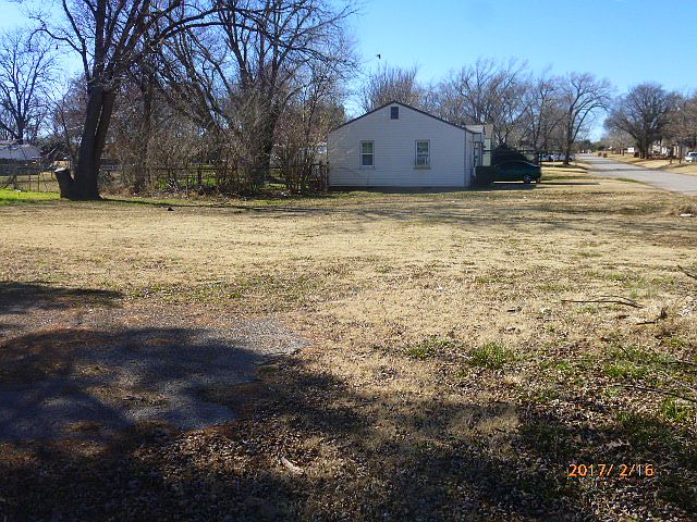 1st image of 321 N Elk Ave