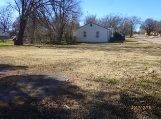 321 N Elk Ave, Elk City, OK 73644