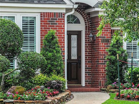 2nd image of 3127 Tecumseh Ct