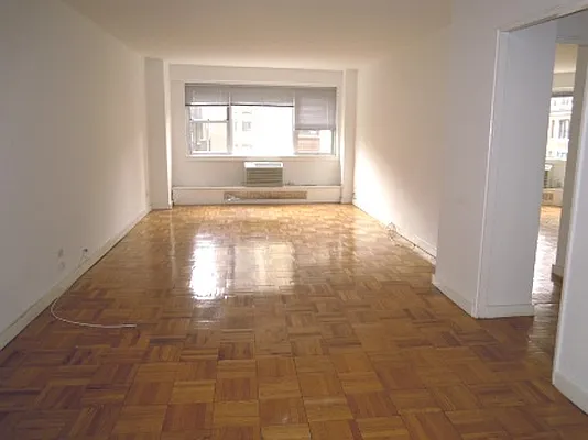 Rented by Metropolitan Equities | media 41