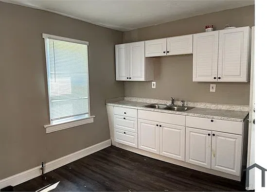 3 bed, $1,150 — Photo 4