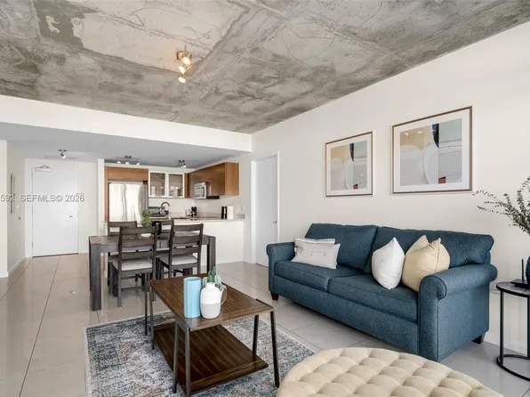 3250 NE 1st Ave APT 814, Miami, FL 33137