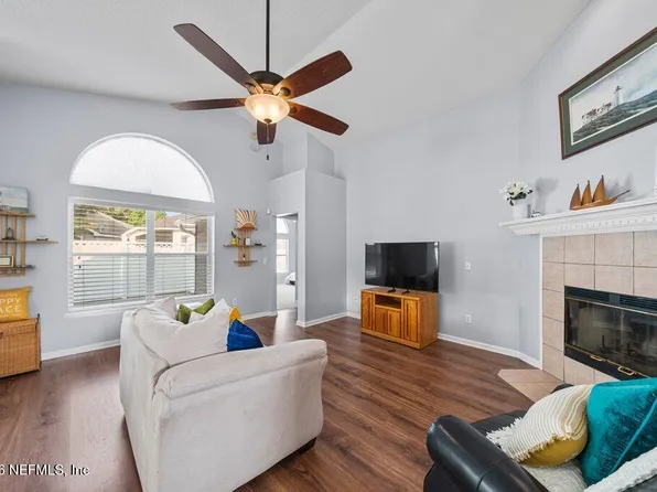 2109 PEBBLE CREEK Lane, Fleming Island, FL 32003