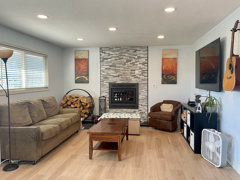 142 Idlewild Dr