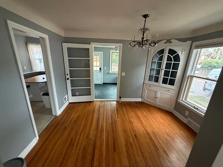 2301 McKinley St NE #UPPER — Photo 6