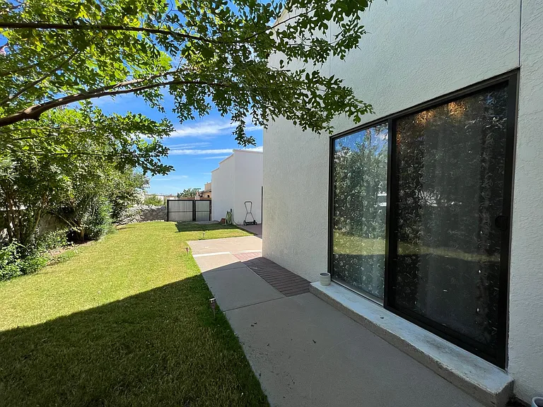 3390 Majestic Rdg — Photo 23