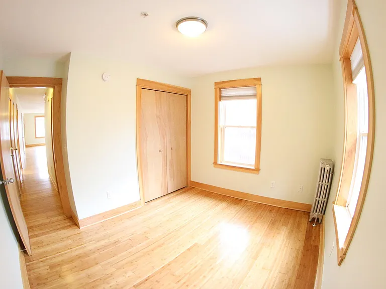 274 Park Ave #4 — Photo 7