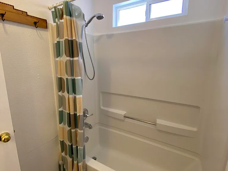 1412 Stone Canyon Rd NE — Photo 41