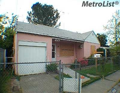 1st image of 4630 E 47th St