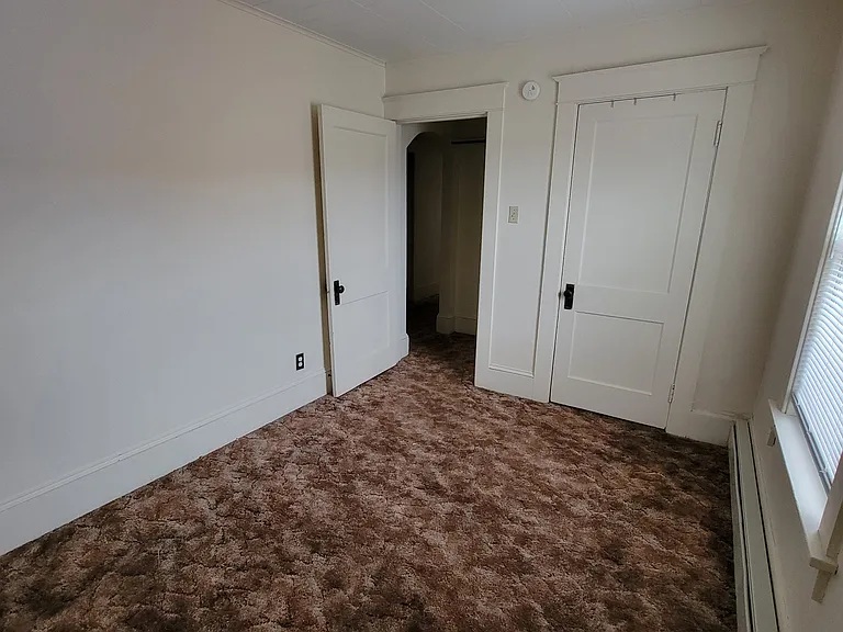 21 N Henderson St #2A — Photo 8
