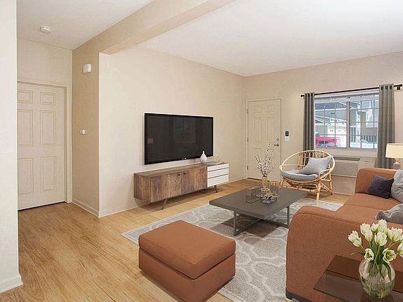 5th image of 4301 King Ave W #4345-006