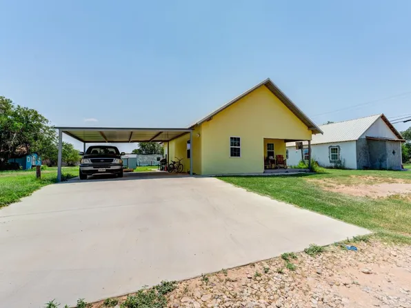 1612 S Avenue M, Tahoka, TX 79373