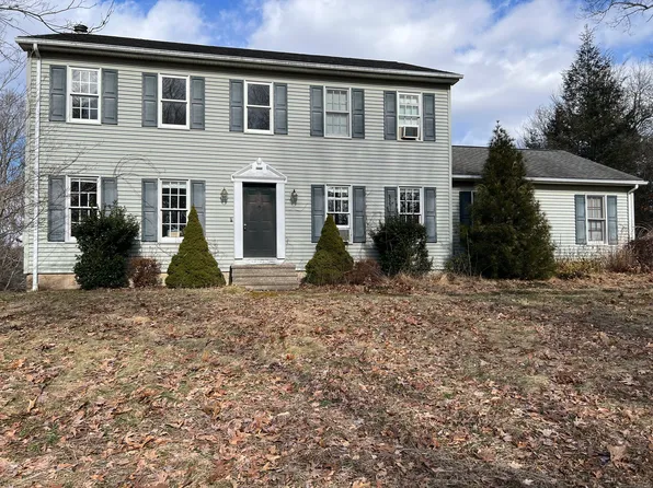 12 Elana Lane, Newtown, CT 06482