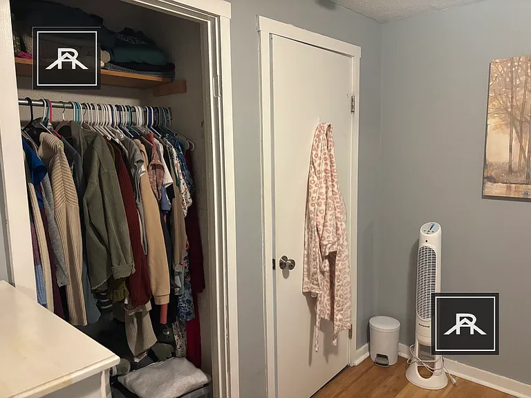 527 E 3rd St #3F — Photo 8
