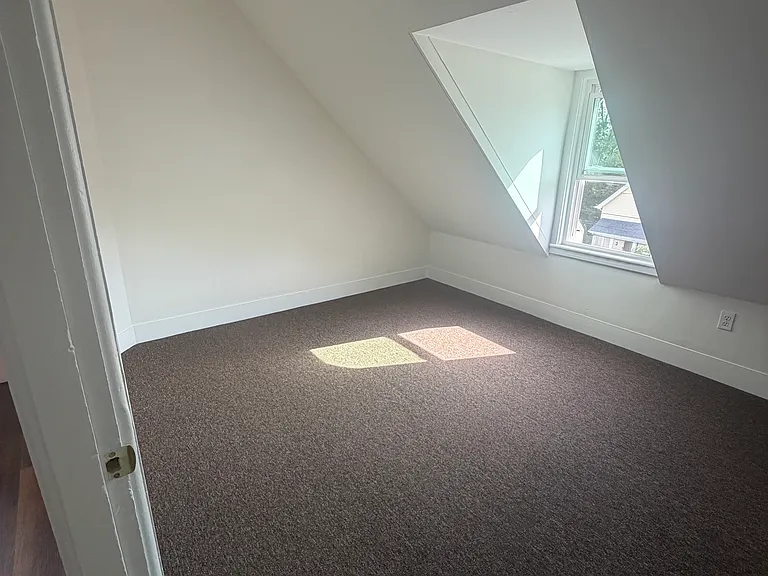 430 Cohannet St #3 — Photo 3