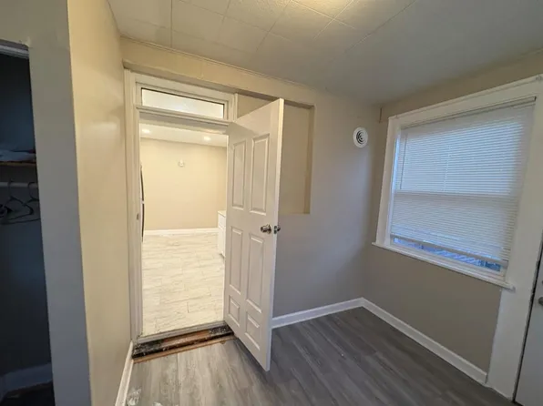 1637 McLaran Ave, Saint Louis, MO 63147