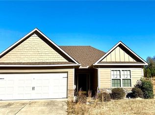 9 Summertide Dr, Phenix City, AL 36869