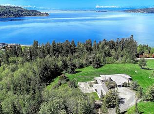 347 Ravenswood Ln, Camano Island, WA 98282