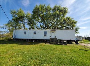 177 Wildwood Dr, Buras, LA 70041