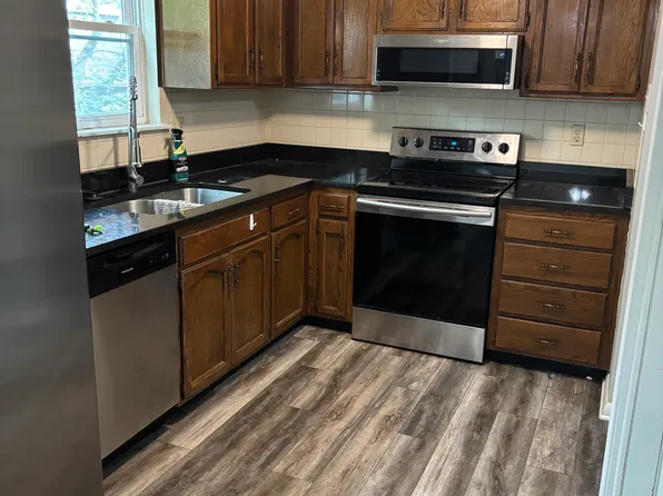 7610 Long St #7610, Shawnee, KS 66216