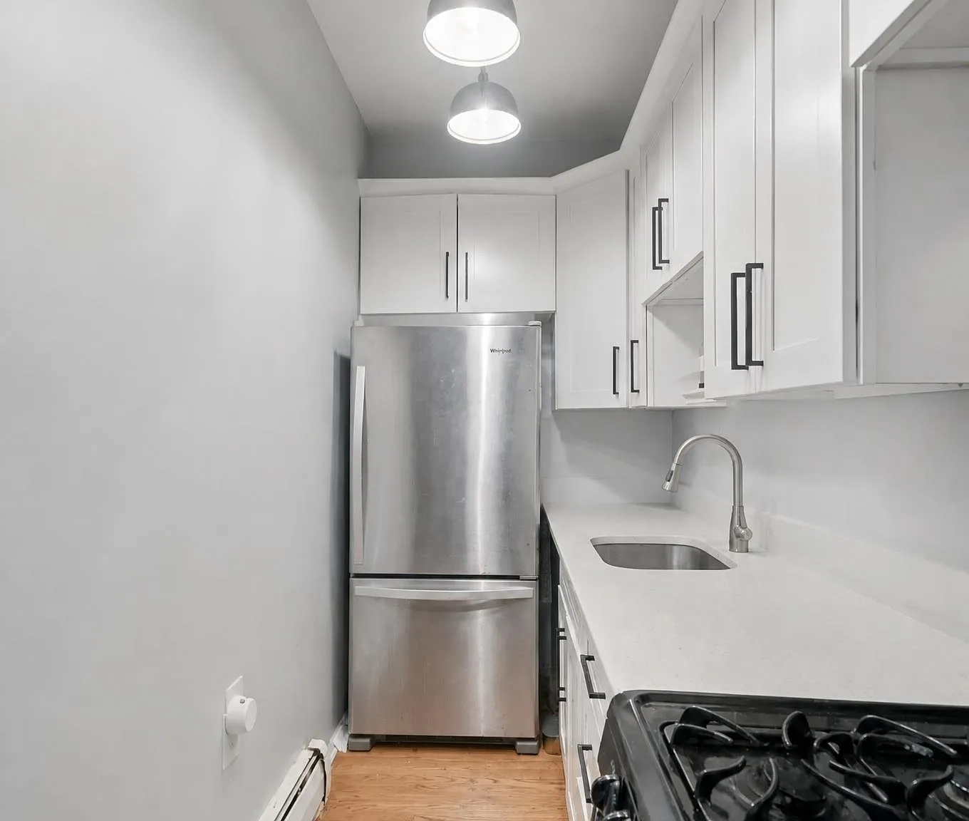 1 bed, 1.0 bath, $3,400 — Photo 3