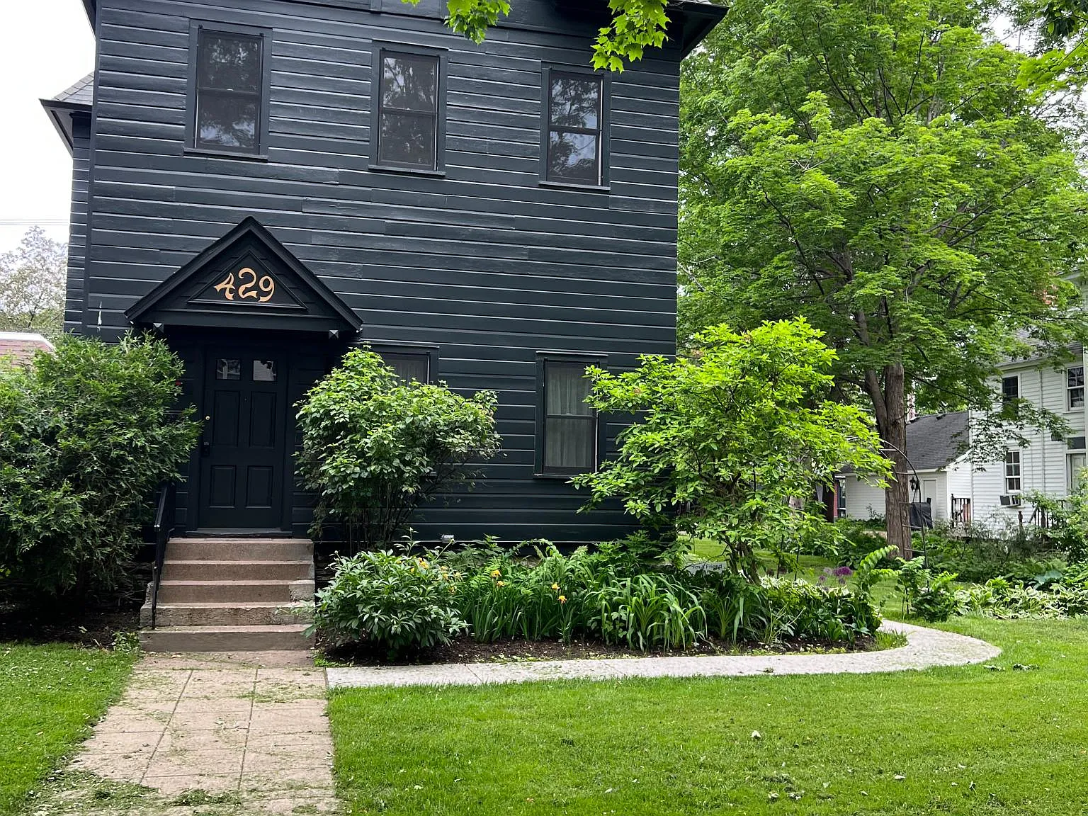 1 bed, $1,300 — Photo 1