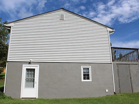 3rd image of 1516 Blanton Ave SE