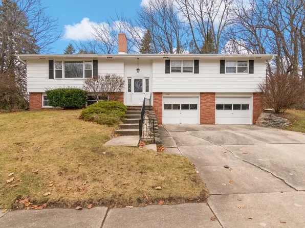 530 Wesley St, Green Bay, WI 54302