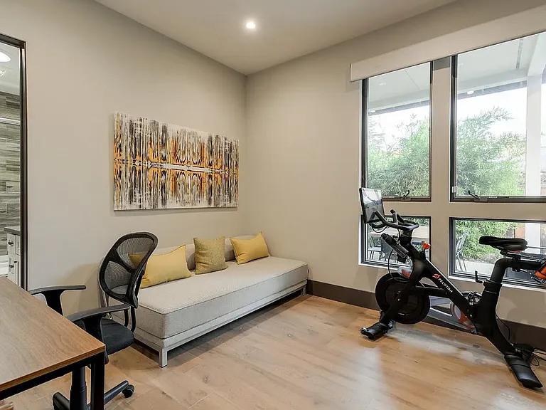 3156 Ramona St — Photo 11