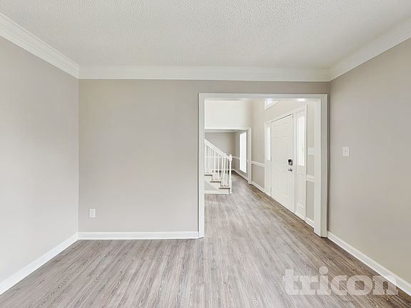 3rd image of 9010 Whitetail Ct